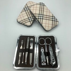 Plaid - 7 Piece Manicure Set